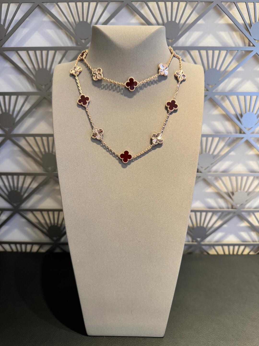 [Riva Jewelry ]CLOVER 20 MOTIFS LASER CARNELIAN NECKLACE
