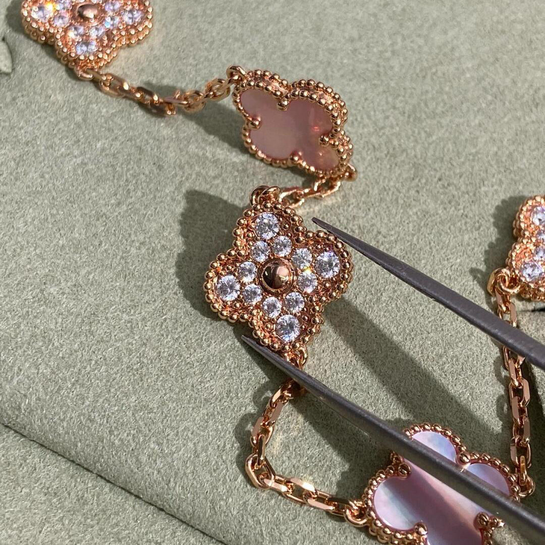 [Riva Jewelry ]CLOVER 10 MOTIFS DIAMOND PINK MOP NECKLACE