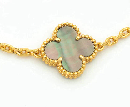 [Riva Jewelry ] CLOVER 5 MOTIF GRAY MOP BRACELET COLLECTION