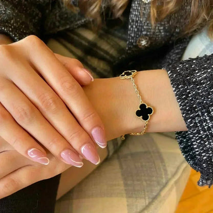 [Riva Schmuck]Glückskleeblatt-Armband mit 5 Motiven - SCHWARZE ONYX-KOLLEKTION
