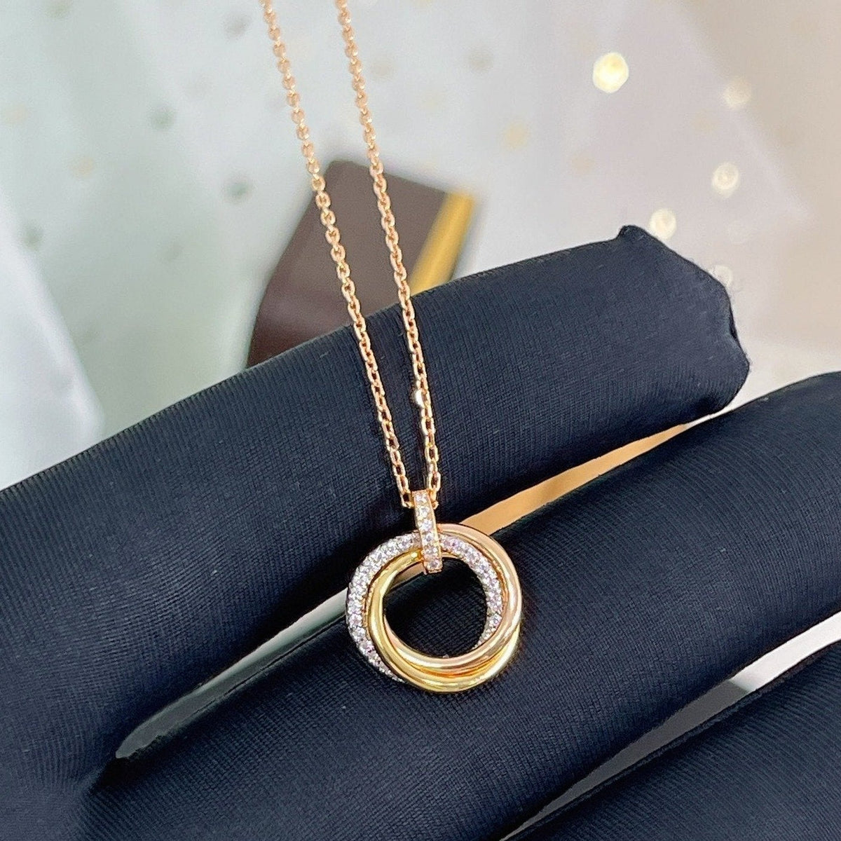 [Riva Jewelry ]TRINITY NECKLACE SILVER GOLD PINK GOLD DIAMONDS