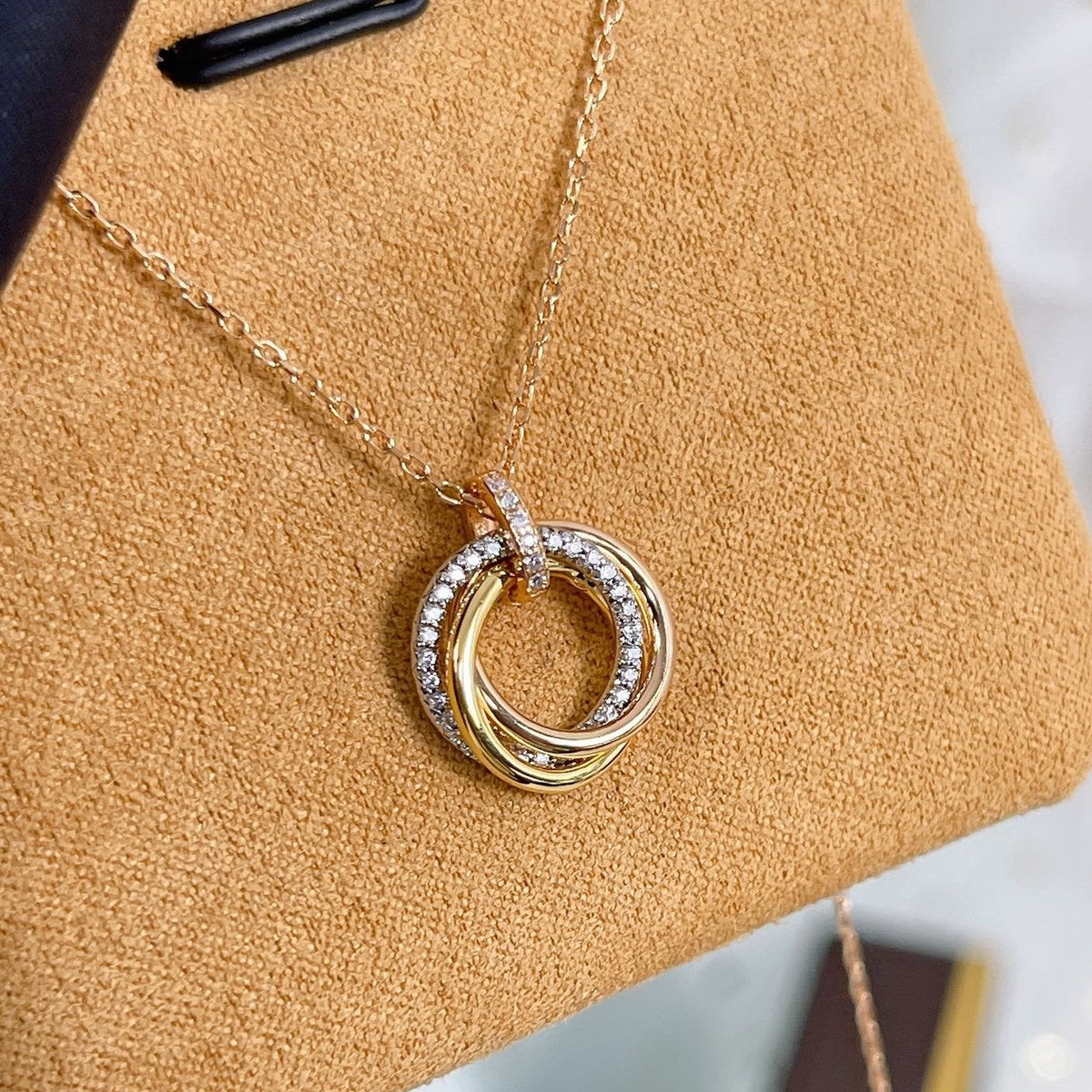 [Riva Jewelry ]TRINITY NECKLACE SILVER GOLD PINK GOLD DIAMONDS