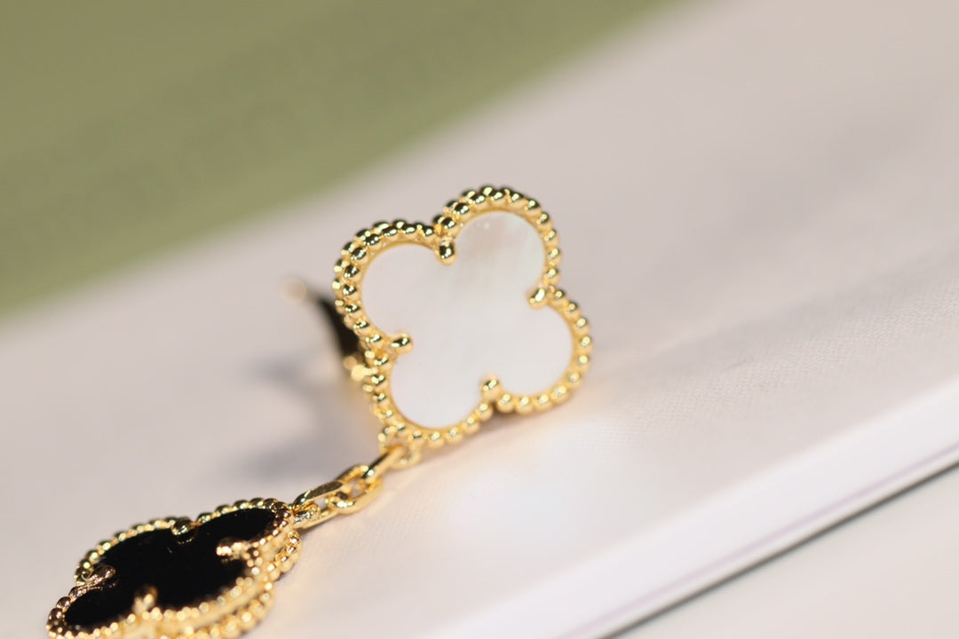 [Riva Jewelry ]CLOVER EARRINGS GOLD ONYX MOP 3 MOTIF