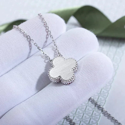 [Riva Jewelry ]CLOVER  15MM DIAMOND LASER NECKLACE SILVER