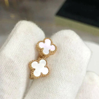 [Riva Jewelry ]CLOVER MINI 9.5MM WHITE MOP EARRINGS