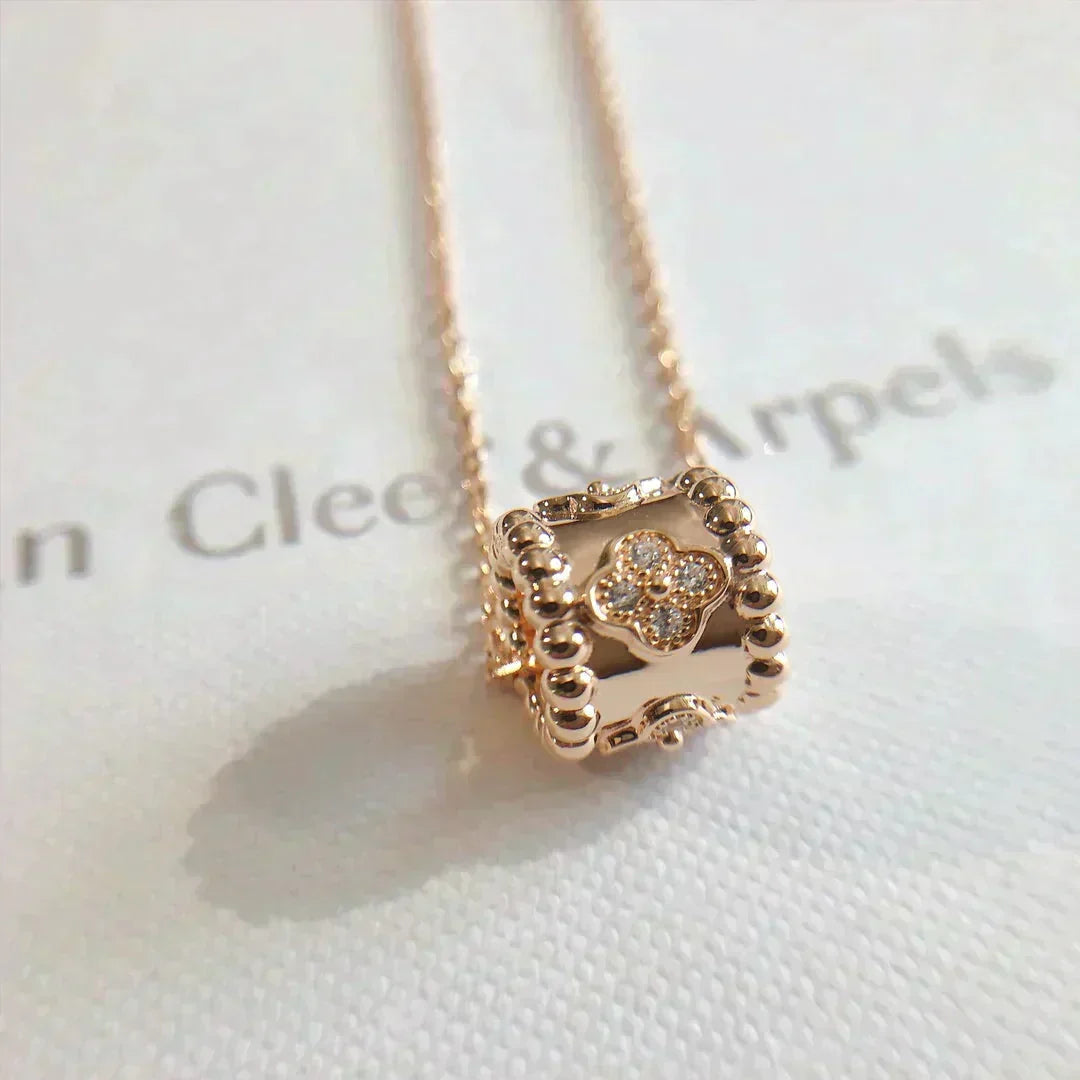 [Riva Jewelry]カレイドスコープ ペンダントネックレス