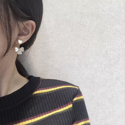 [Riva Jewelry ]CLOVER SWEET WHITE MOP EARRINGS