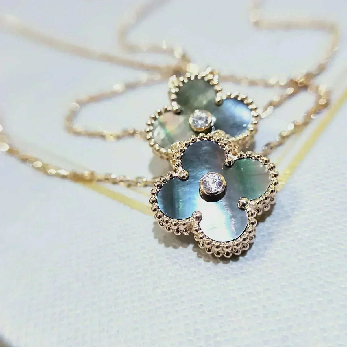 [Riva Jewelry ]CLOVER 15MM DIAMOND AND MOTHER-OF-GREY NECKLACE