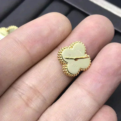 [Riva Jewelry ]CLOVER MINI 9.5MM LASER EARRINGS