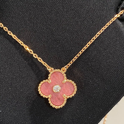 [Riva Jewelry ]CLOVER 15MM DIAMOND RHODONITE NECKLACE