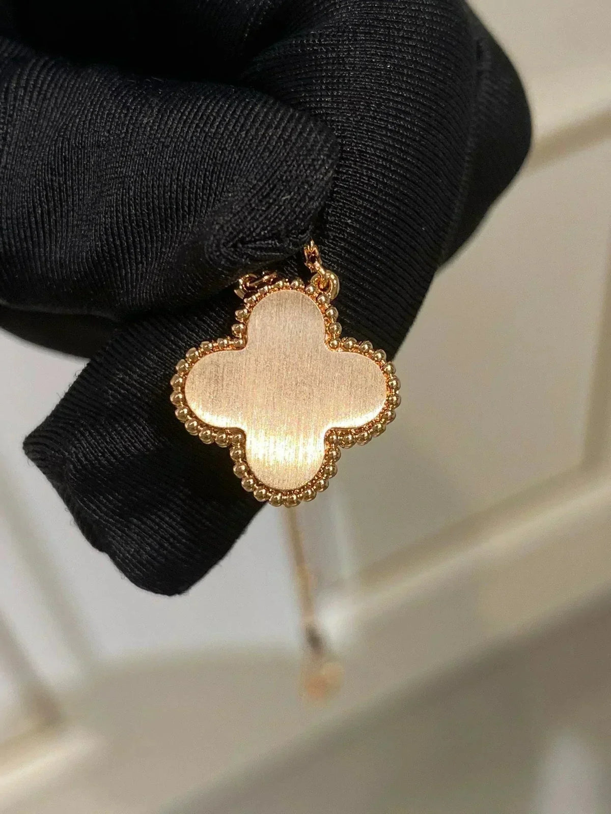 [Riva Jewelry ]CLOVER 15MM DIAMOND RHODONITE NECKLACE