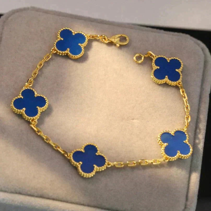[Riva Jewelry]LUCKY CLOVER 5-MOTIV-ARMBAND – BLAUER ACHAT KOLLEKTION