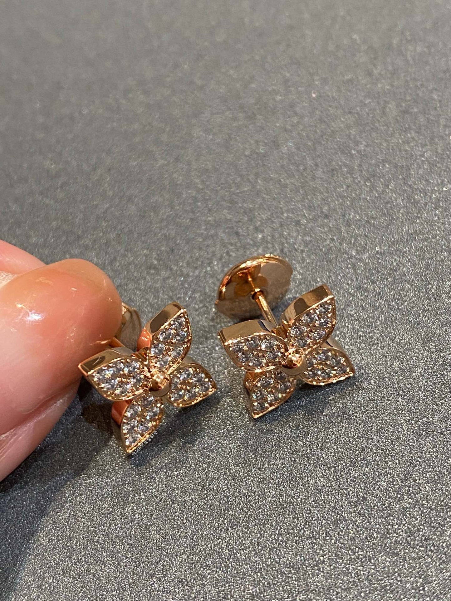 [Riva Jewelry]STAR DIAMOND OHRRINGE