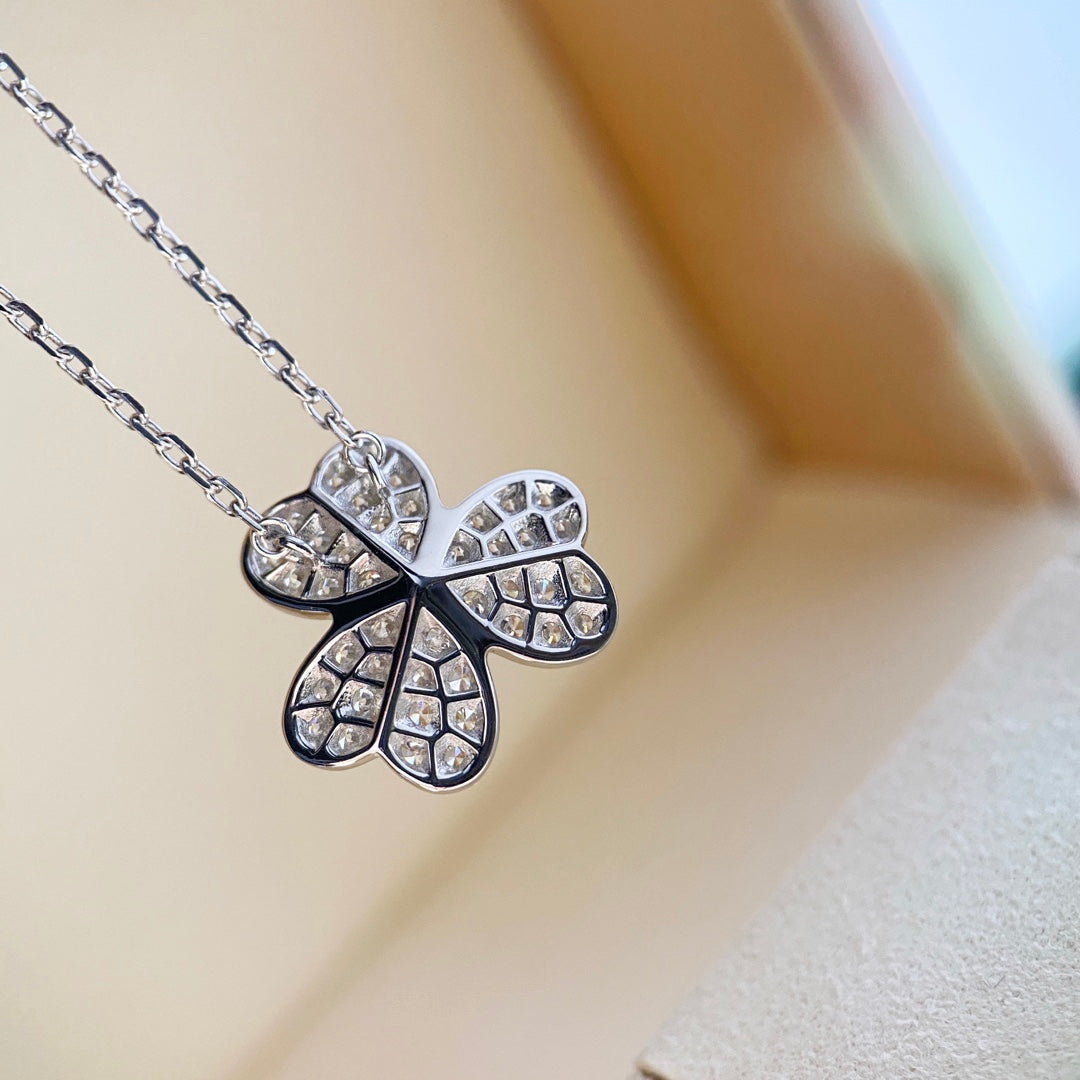 [Riva Jewelry ]CLOVER DIAMOND NECKLACE SILVER