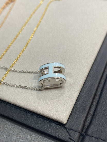 [Riva Jewelry ]POP H LIGHT BLUE NECKLACE