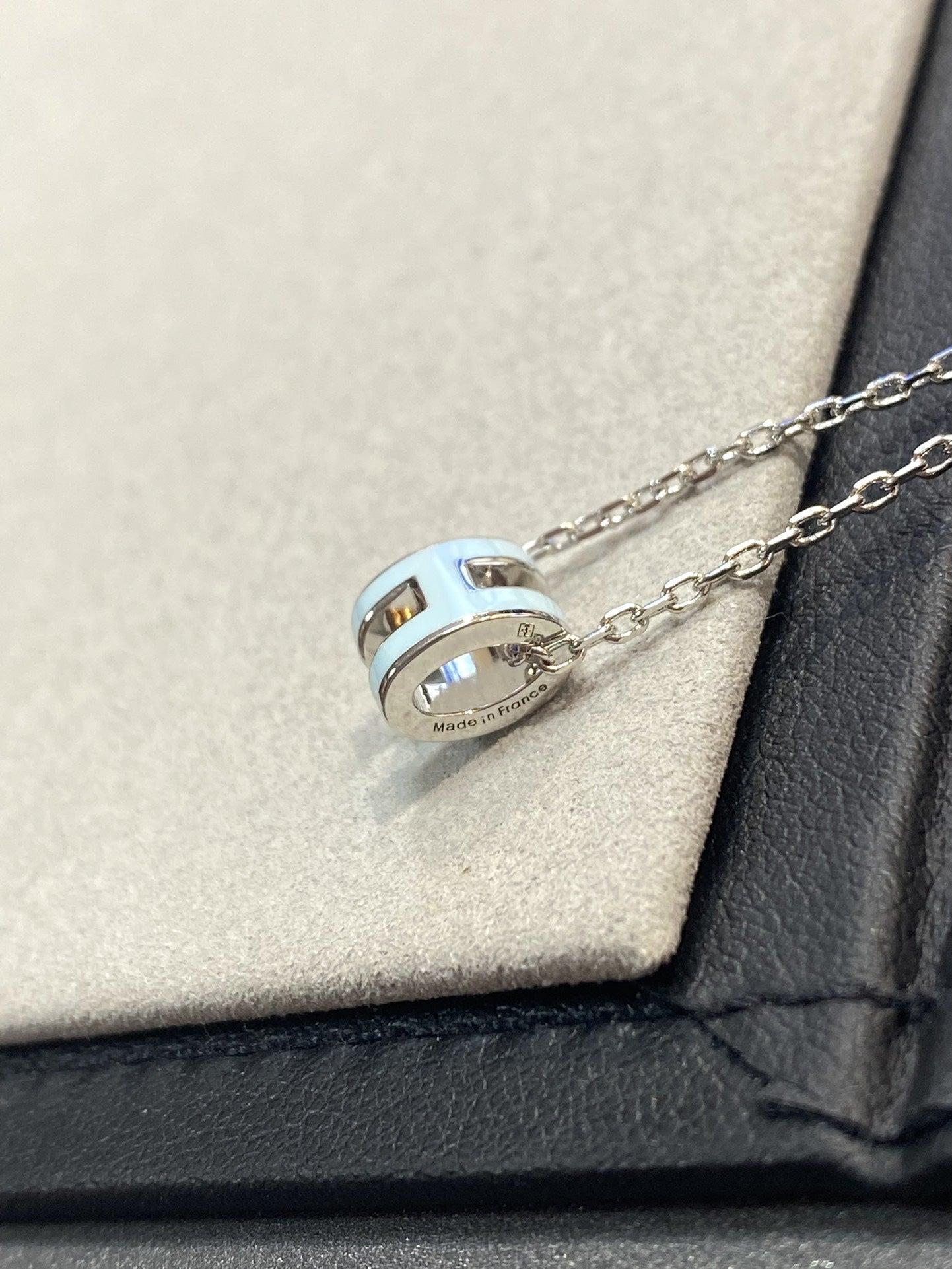 [Riva Jewelry]POP H LIGHT BLUE NECKLACE