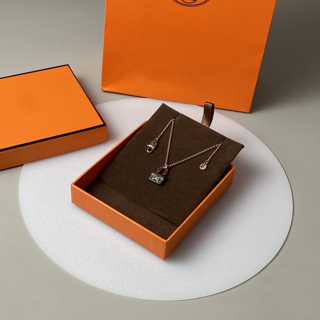 [Riva Jewelry]CONSTANCE BLACK ANHÄNGER ROSÉGOLD KETTE