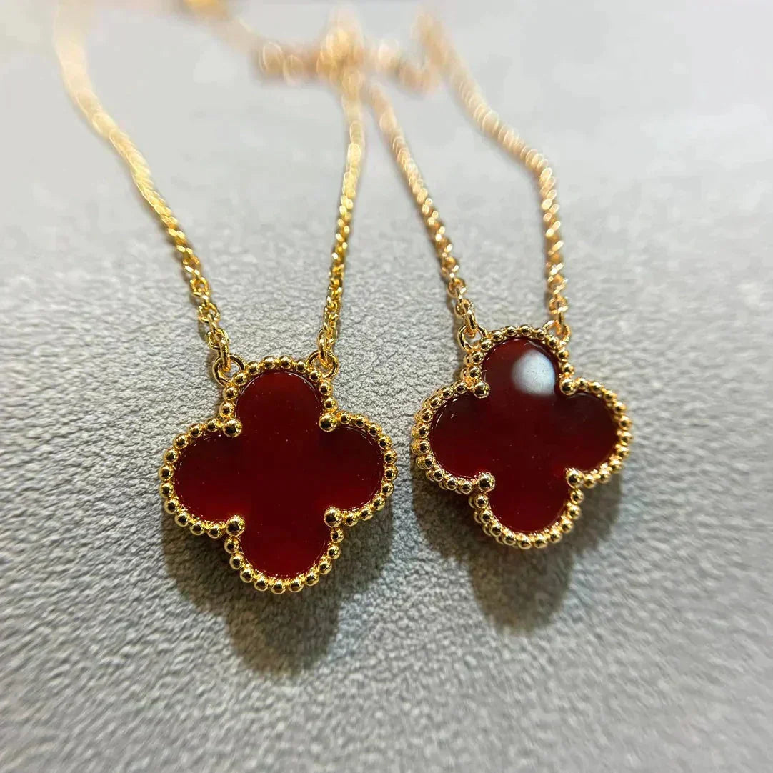 [Riva Jewelry ]CLOVER 15MM CARNELIAN SINGLE FLOWER NECKLACE