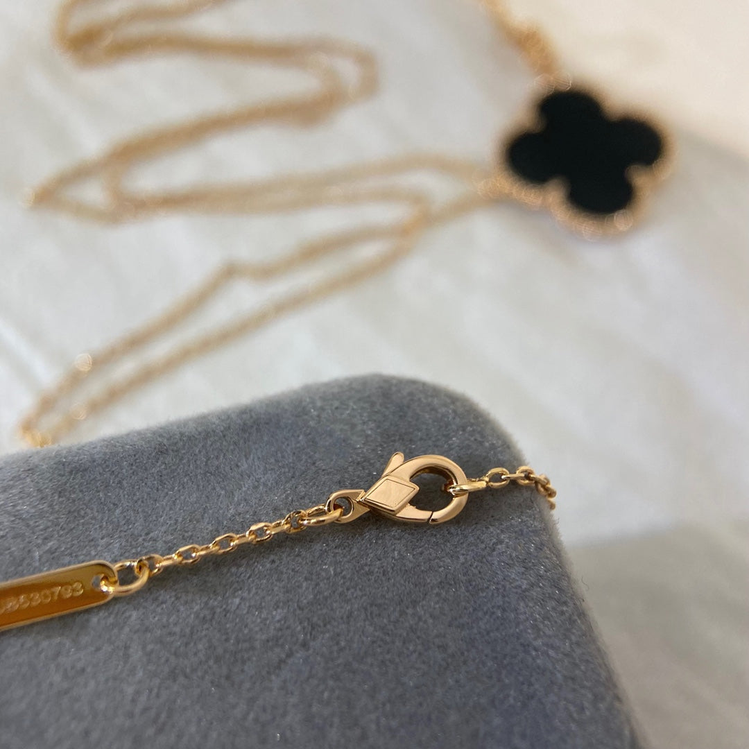 [Riva Jewelry ]CLOVER 25MM NECKLACE GOLD ONYX