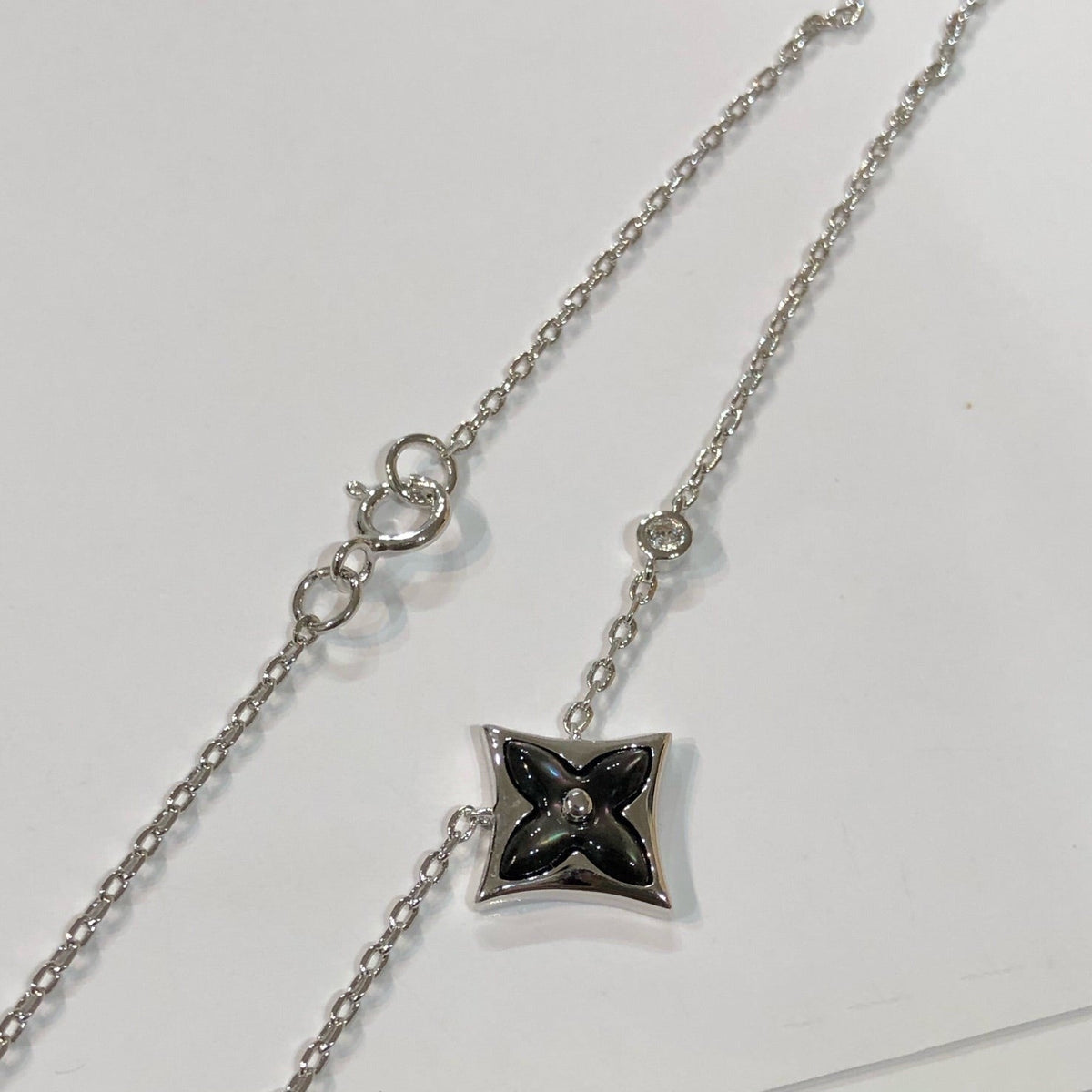 [Riva Jewelry ]STAR BLACK MOP NECKLACE