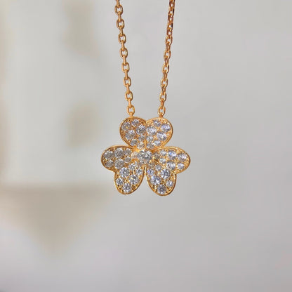 [Riva Jewelry]PAVÉ DIAMANT BLUMENANHÄNGER HALSKETTE