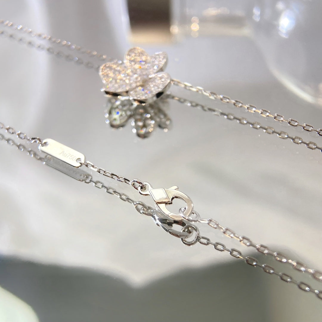 [Riva Jewelry]PAVÉ DIAMANT BLUMENANHÄNGER HALSKETTE