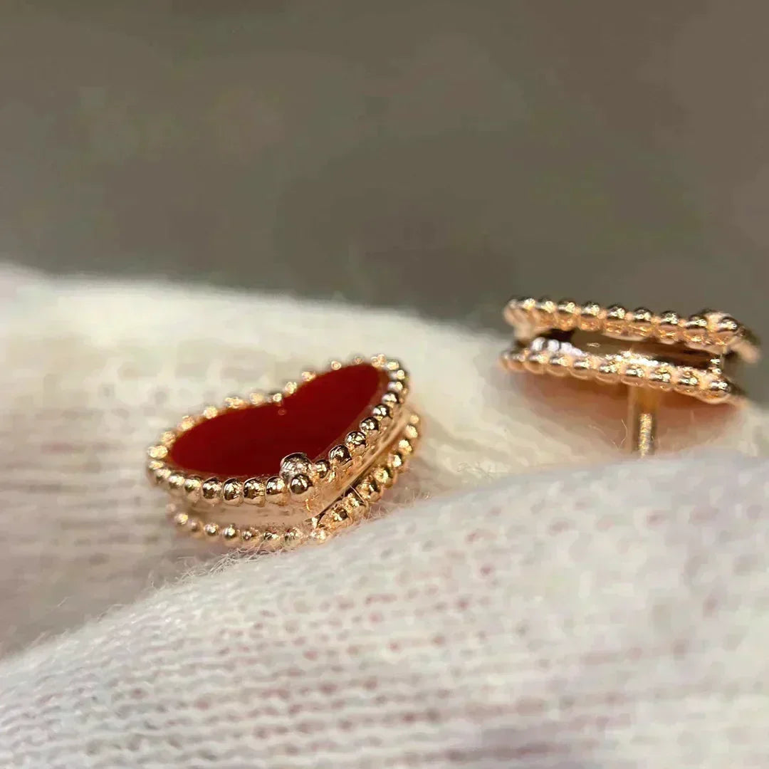 [Riva Jewelry ]HEART CARNELIAN STUD EARRINGS