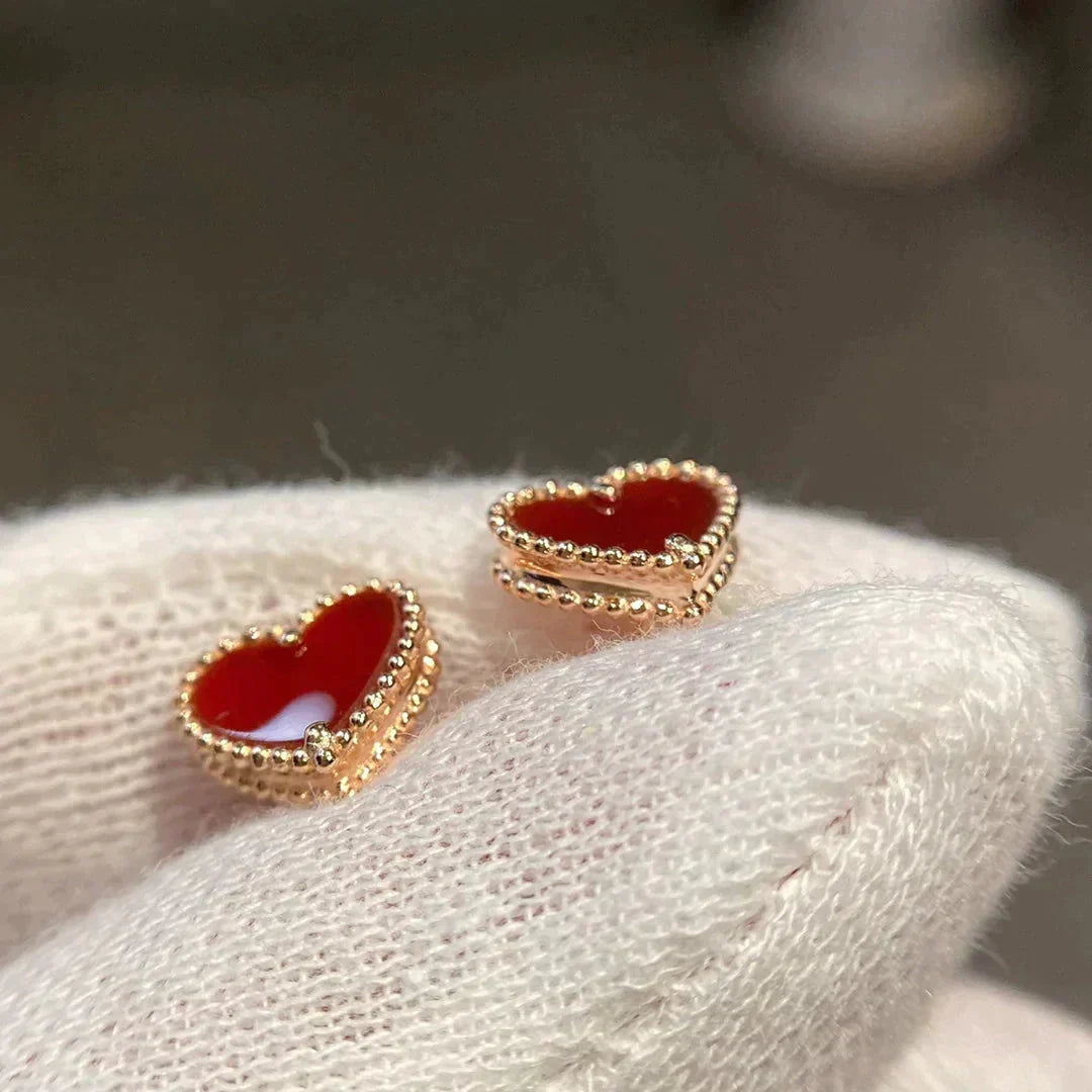 [Riva Jewelry ]HEART CARNELIAN STUD EARRINGS