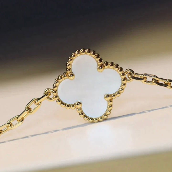 [Riva Jewelry ]CLOVER 20 MOTIFS WHITE MOP NECKLACE