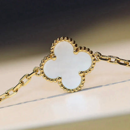 [Riva Jewelry ]CLOVER 20 MOTIFS WHITE MOP NECKLACE