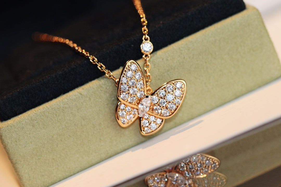 [Riva Jewelry]バタフライダイヤモンドチャームネックレス