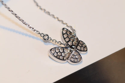 [Riva Jewelry]バタフライダイヤモンドチャームネックレス