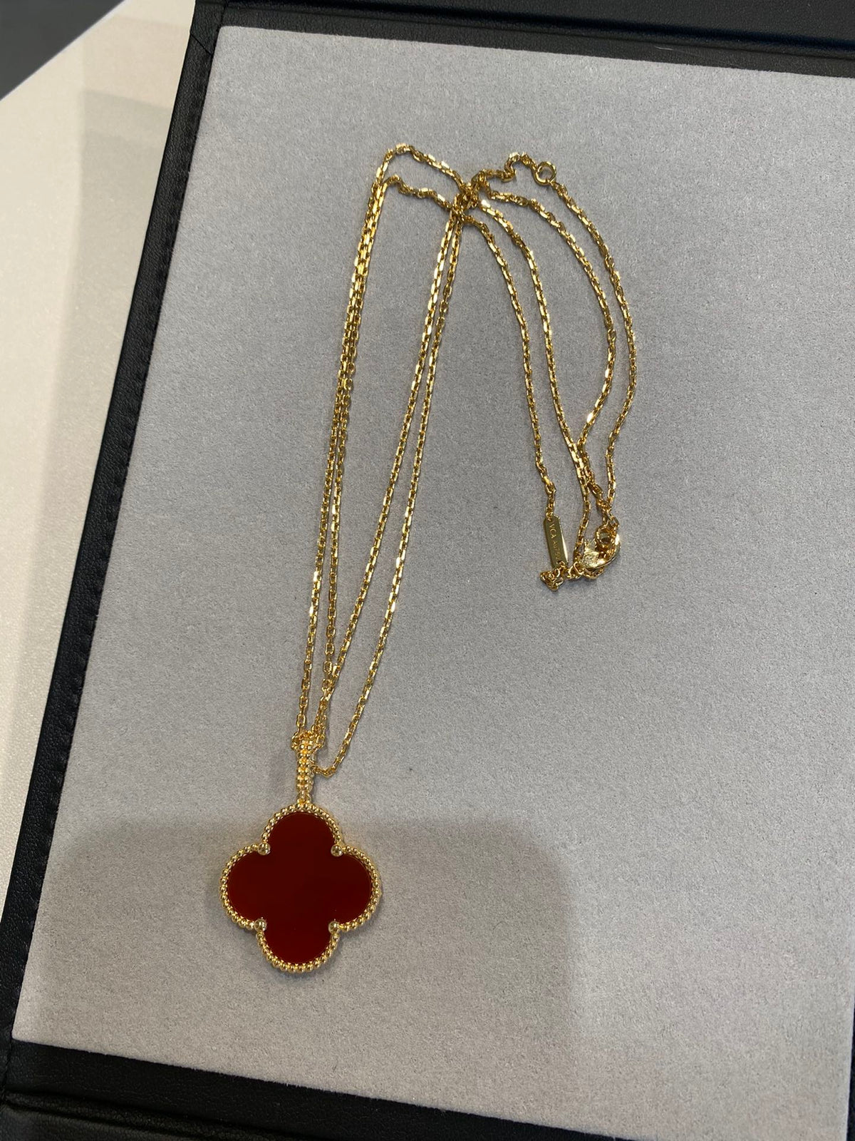[Riva Jewelry ]CLOVER 25MM NECKLACE GOLD CARNELIAN
