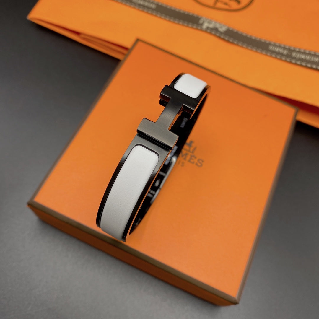 [Riva Jewelry ]H BRACELET 12MM BLACK WHITE CERAMIC