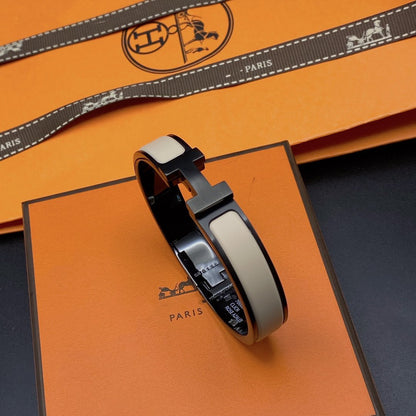 [Riva Jewelry ]H BRACELET 12MM BLACK BEIGE CERAMIC