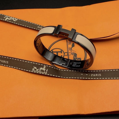 [Riva Jewelry ]H BRACELET 12MM BLACK BEIGE CERAMIC