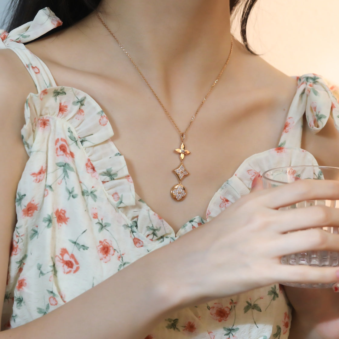 [Riva Jewelry ]STAR AND SUN DIAMOND PINK GOLD NECKLACE