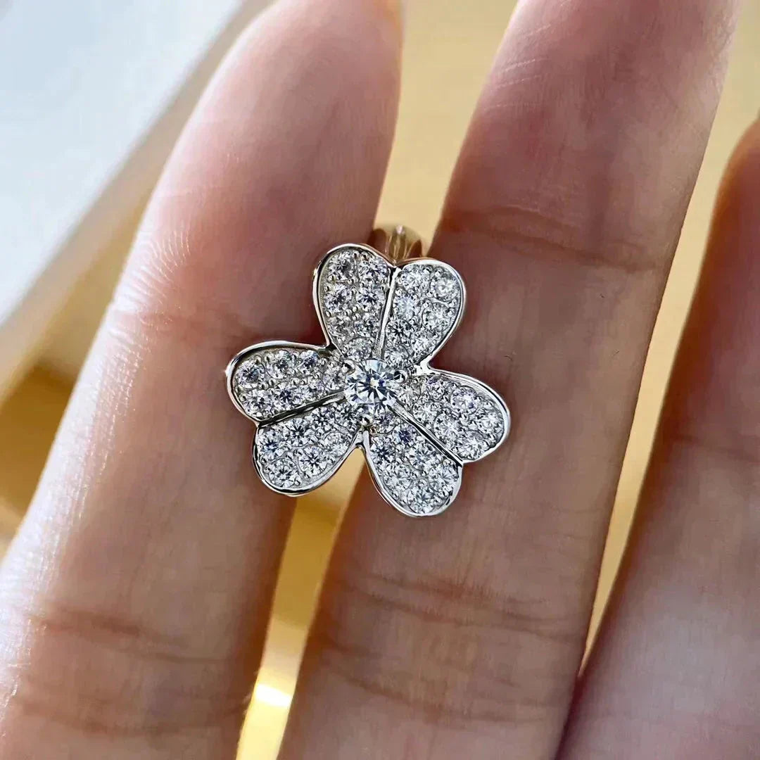 [Riva Jewelry ]CLOVER COMOS DIAMOND EARRINGS SILVER