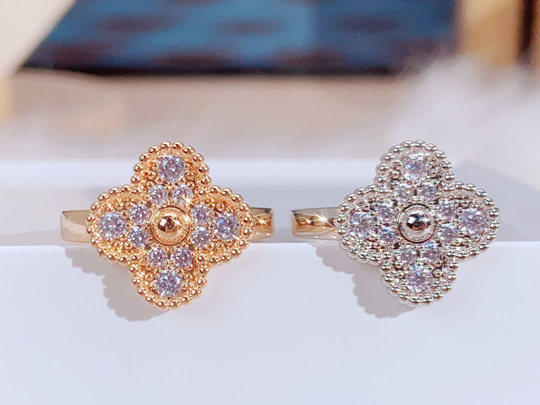 [Riva Jewelry ]CLOVER DIAMOND RING