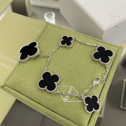 [Riva Jewelry ]CLOVER 5 MOTIFS SIVLER ONYX BRACELET
