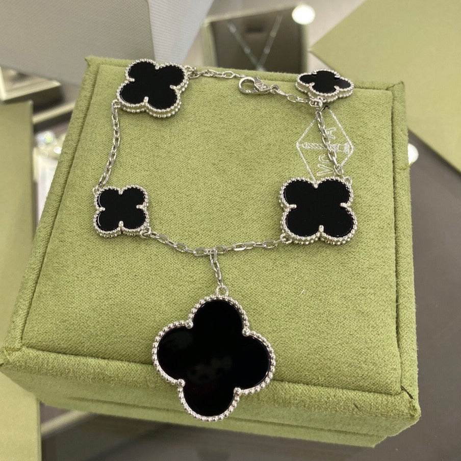 [Riva Jewelry ]CLOVER 5 MOTIFS SIVLER ONYX BRACELET