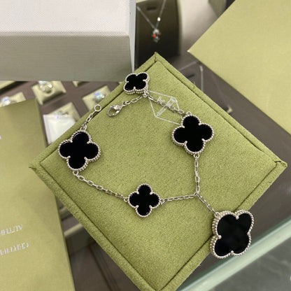 [Riva Jewelry ]CLOVER 5 MOTIFS SIVLER ONYX BRACELET