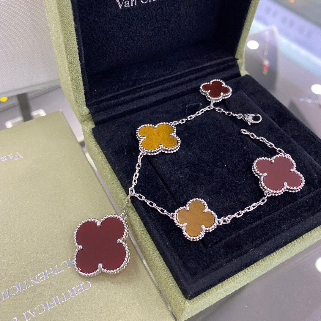 [Riva Jewelry ]CLOVER 5 MOTIFS SIVLER CARNELIAN TIGER EYE BRACELET