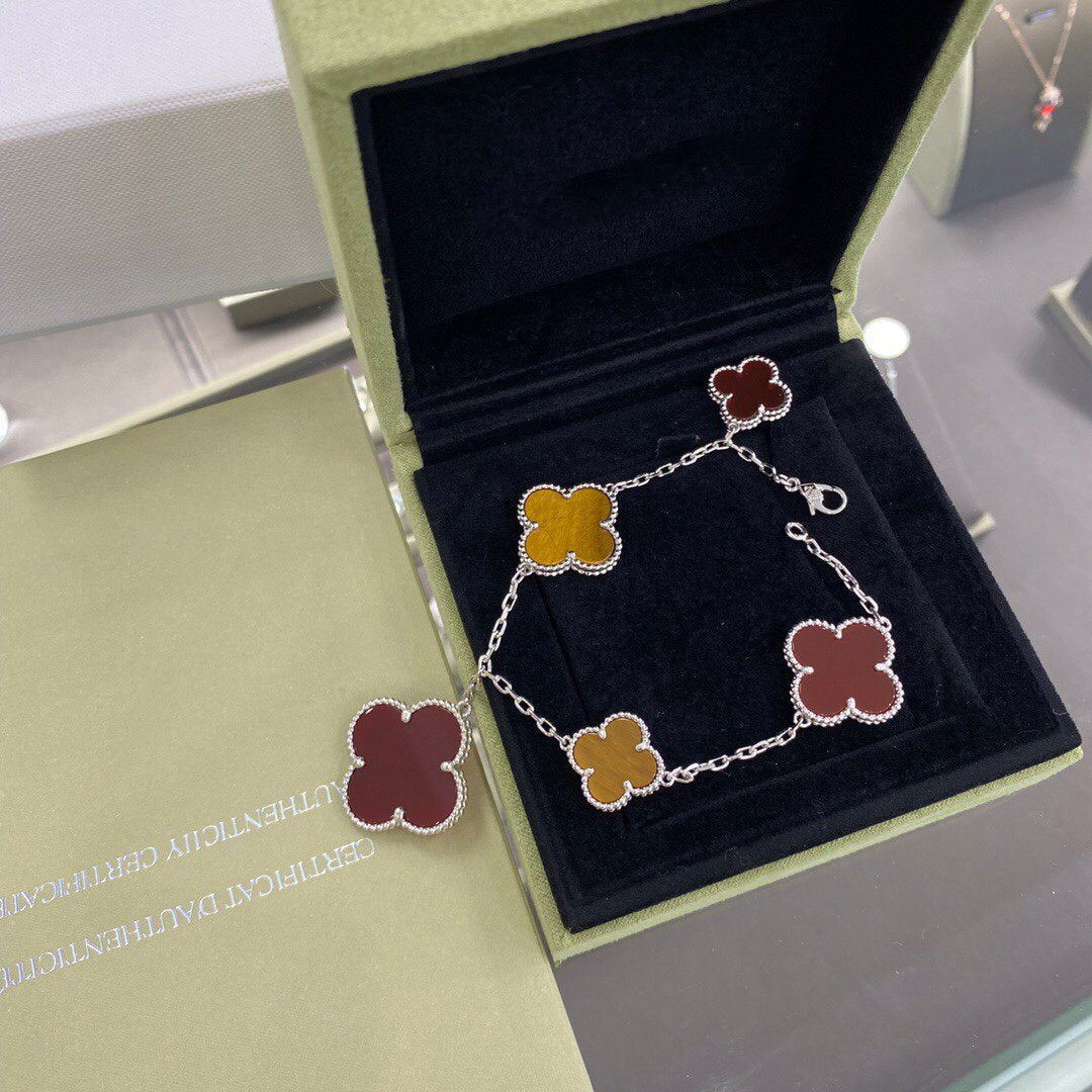 [Riva Jewelry ]CLOVER 5 MOTIFS SIVLER CARNELIAN TIGER EYE BRACELET