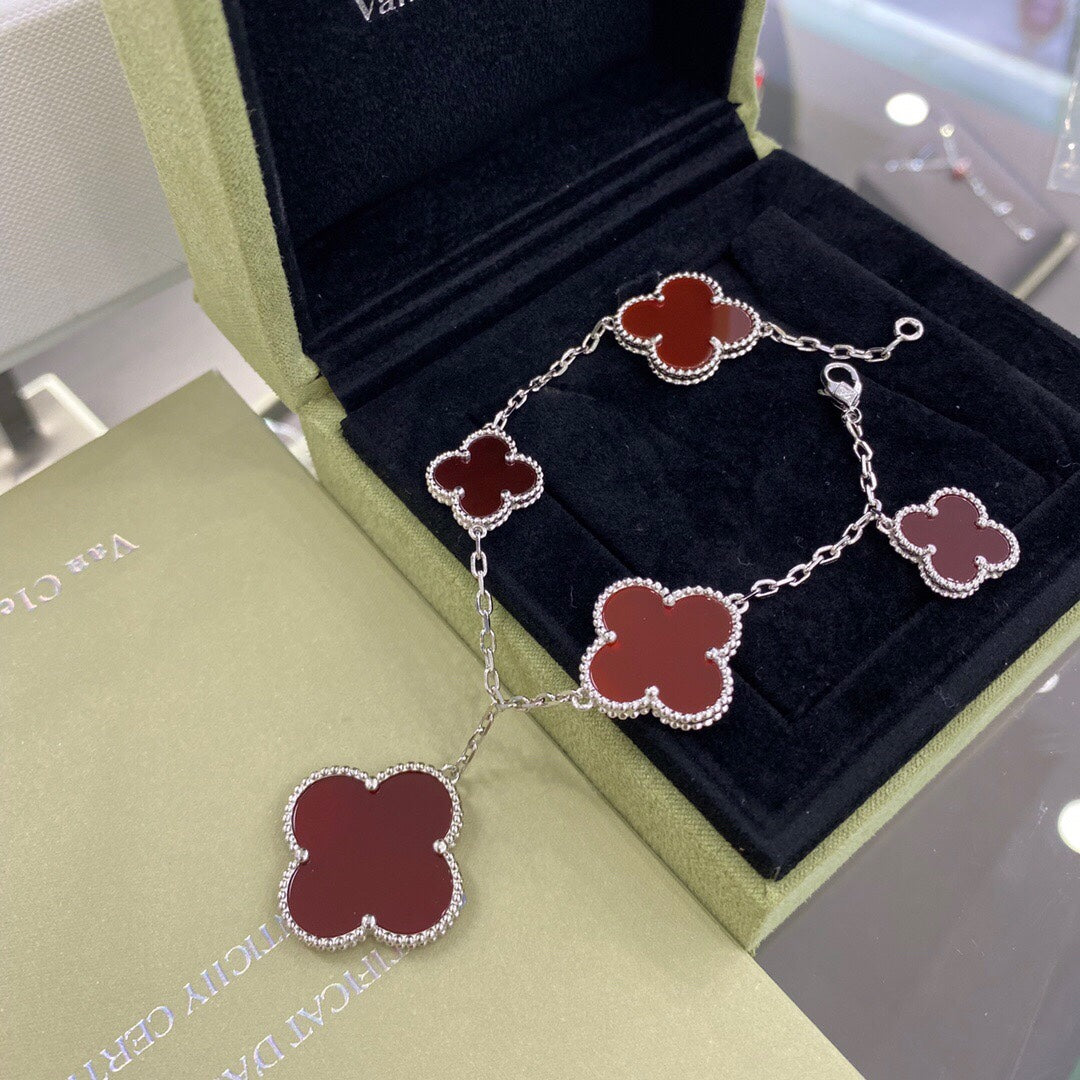[Riva Jewelry ]CLOVER 5 MOTIFS SIVLER CARNELIAN BRACELET