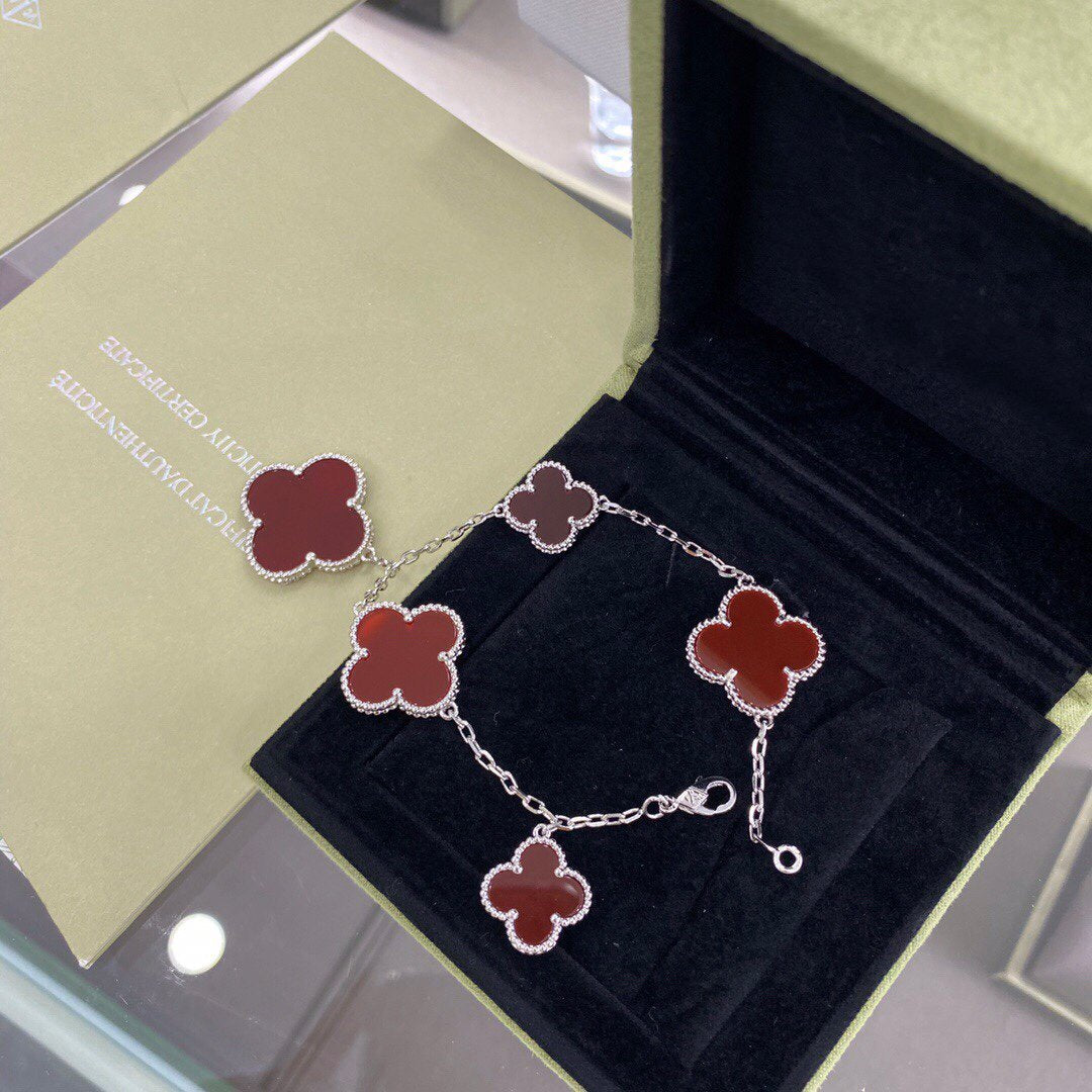 [Riva Jewelry ]CLOVER 5 MOTIFS SIVLER CARNELIAN BRACELET