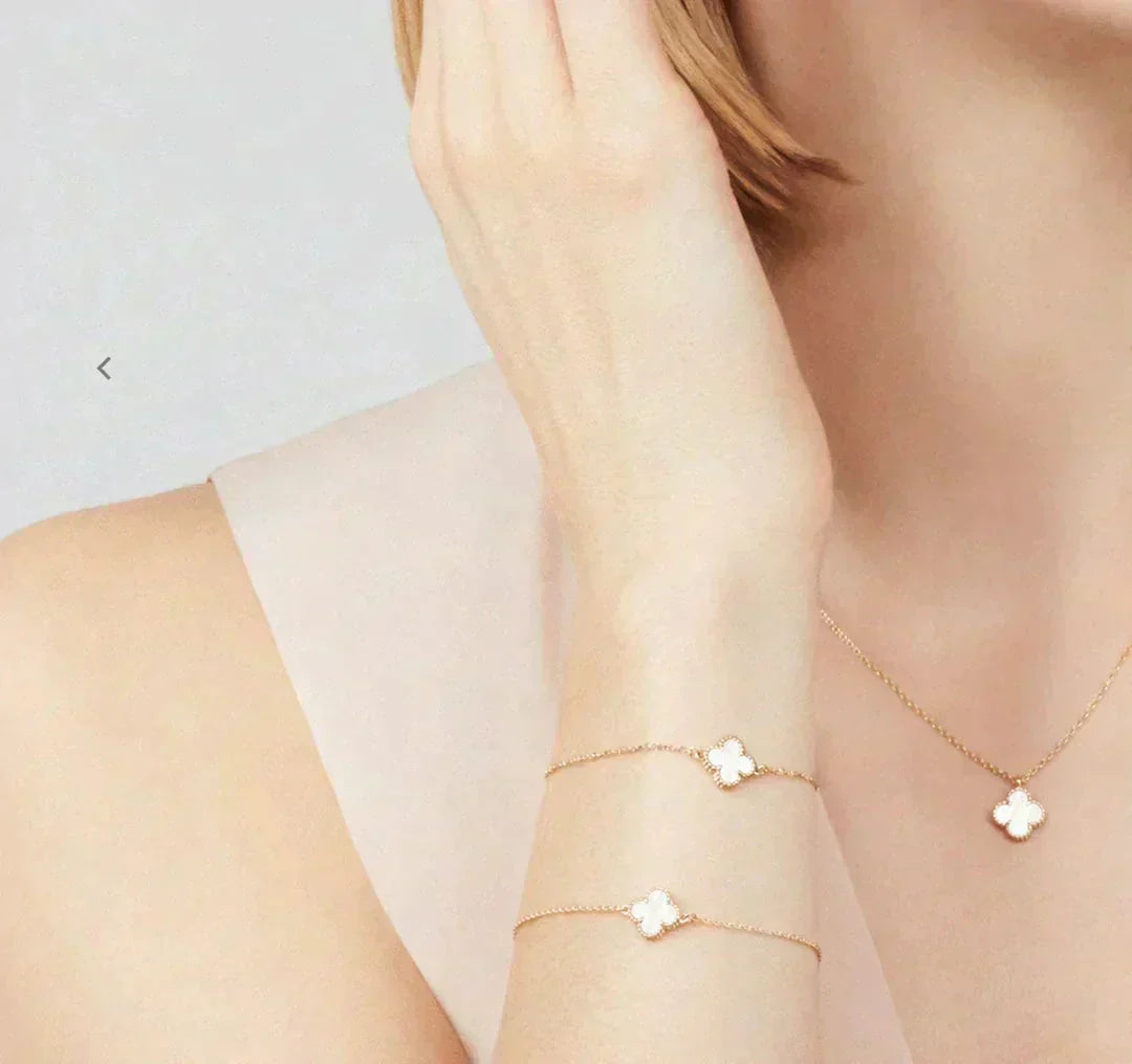 [Riva Jewelry ]CLOVER MINI 9.5MM WHITE MOTHER-OF-PEARL NECKLACE