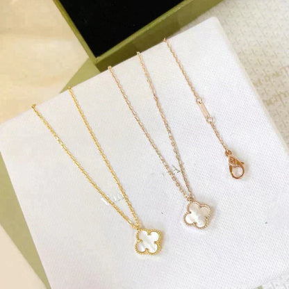 [Riva Jewelry ]CLOVER MINI 9.5MM WHITE MOTHER-OF-PEARL NECKLACE