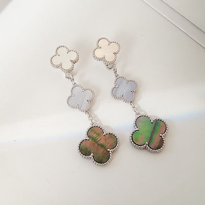 [Riva Jewelry ]CLOVER 3 MOTIFS CHALCEDONY DARK MOP SILVER EARRINGS