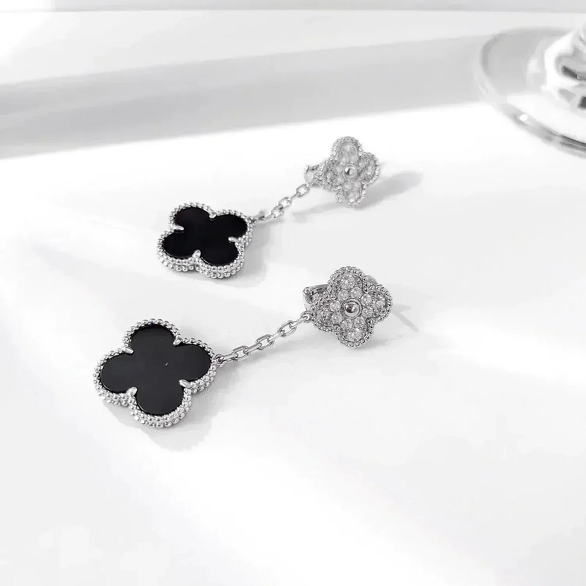 [Riva Jewelry ]CLOVER 2 MOTIFS  DIAMOND ONYX EARRINGS SILVER